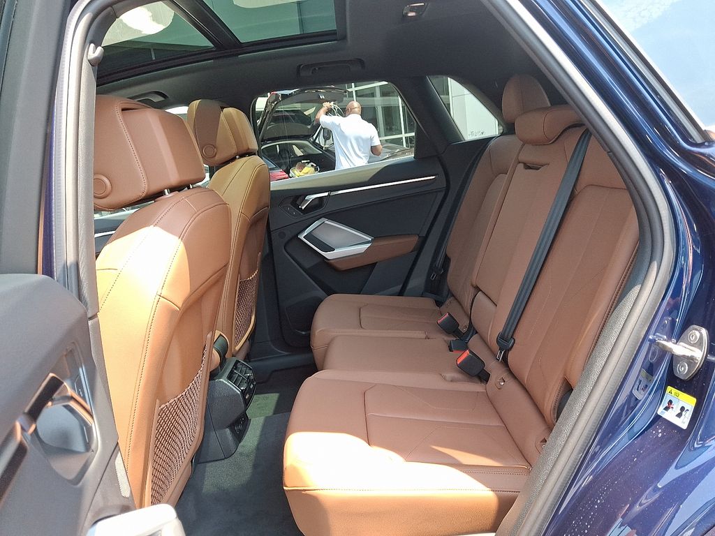 2025 Audi Q3  7
