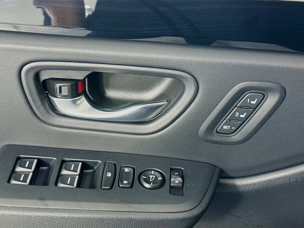 Used Car 2025 Honda Pilot  Ex-l For Sale In Austin, Texas