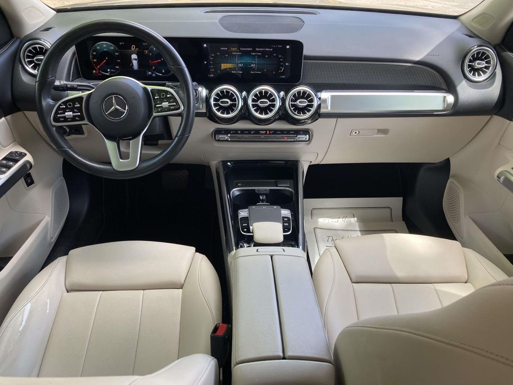 Used 2020 Black Mercedes-Benz GLB 250 image 10