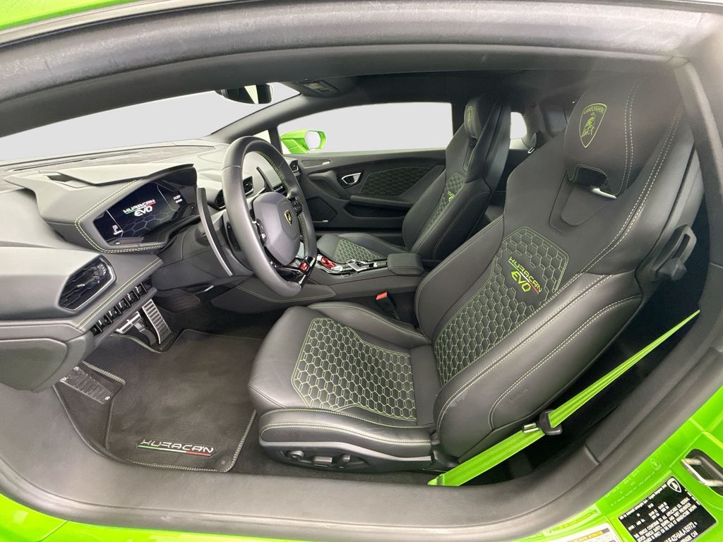 Thumbnail: 2021 Lamborghini Huracan - 18