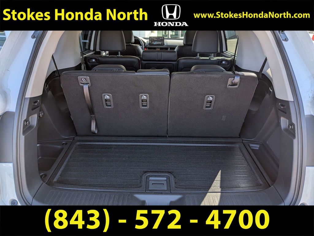 Used 2025 Honda Pilot SUV