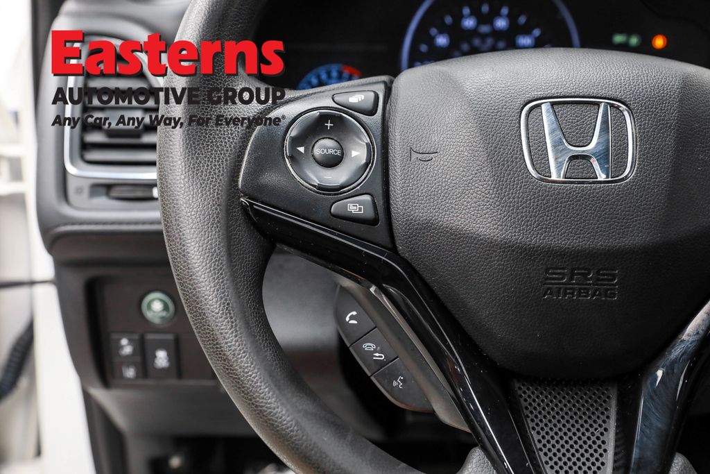 Used 2021 White Honda EX image 15