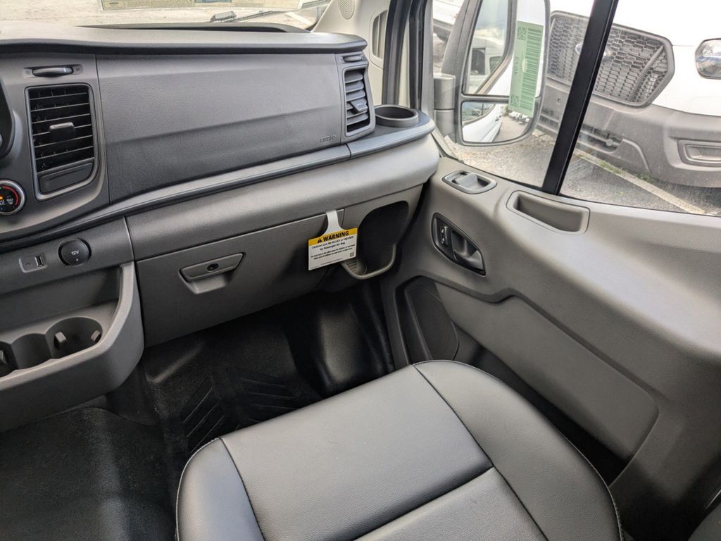 2025 Ford Transit 350 HD
