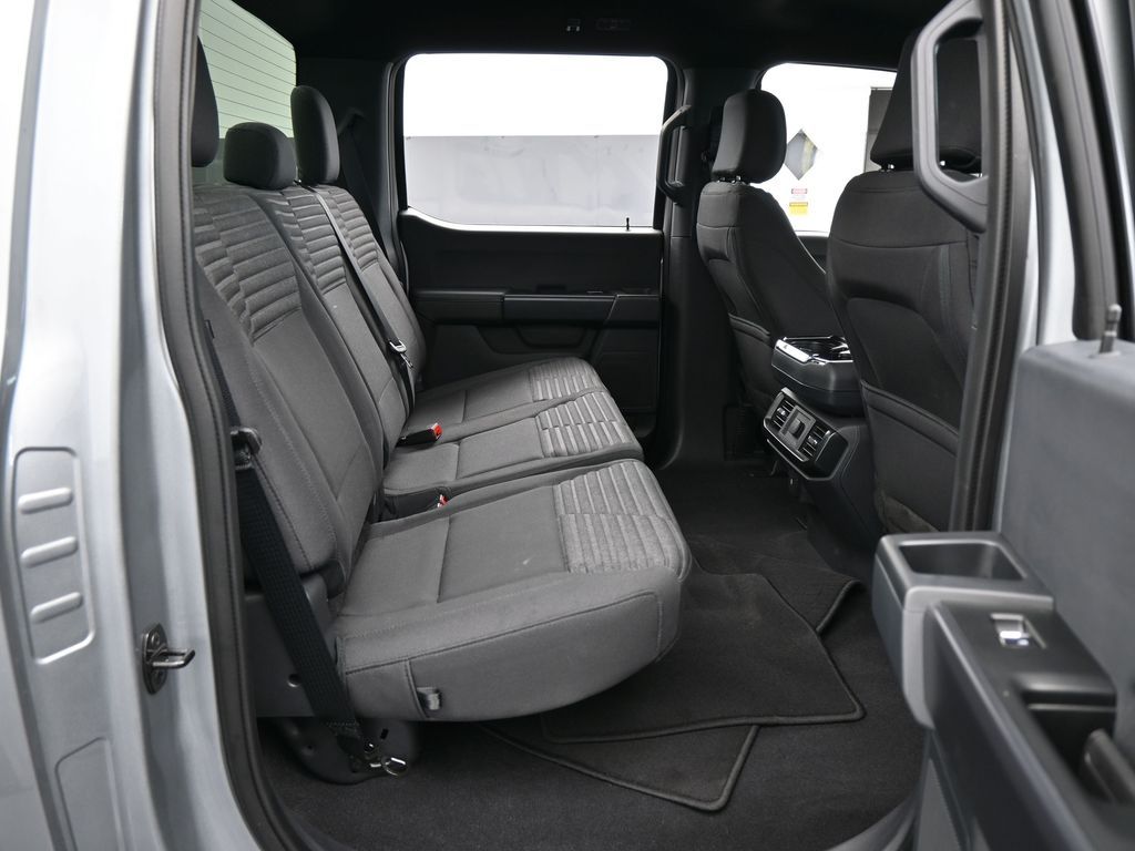 Used 2023 Iconic Silver Metallic Ford XL image 34