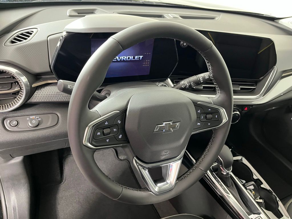 Thumbnail: 2026 Chevrolet Trax - 24