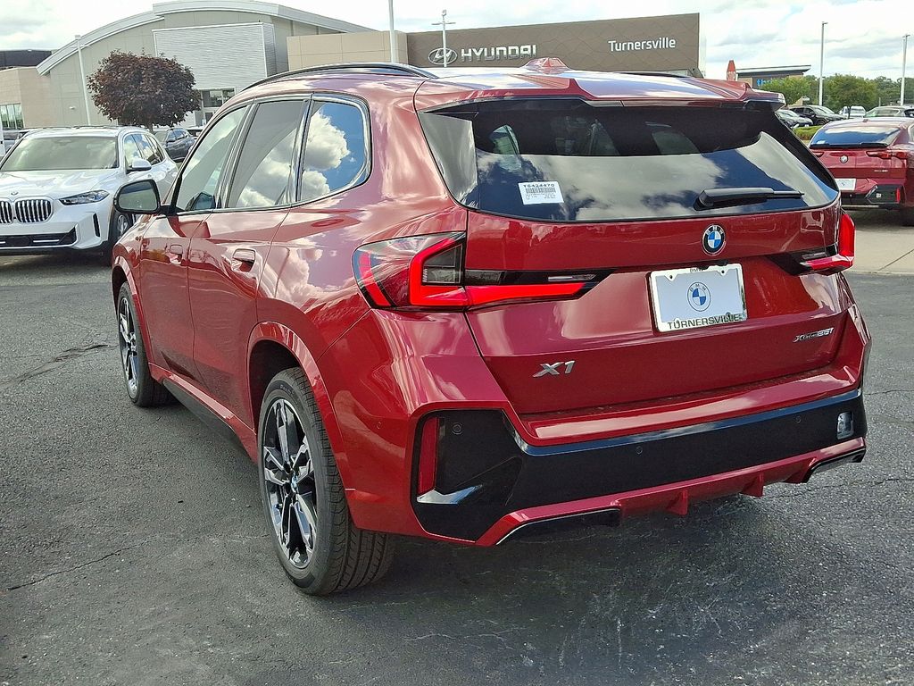 Thumbnail: 2026 BMW X1 - 3