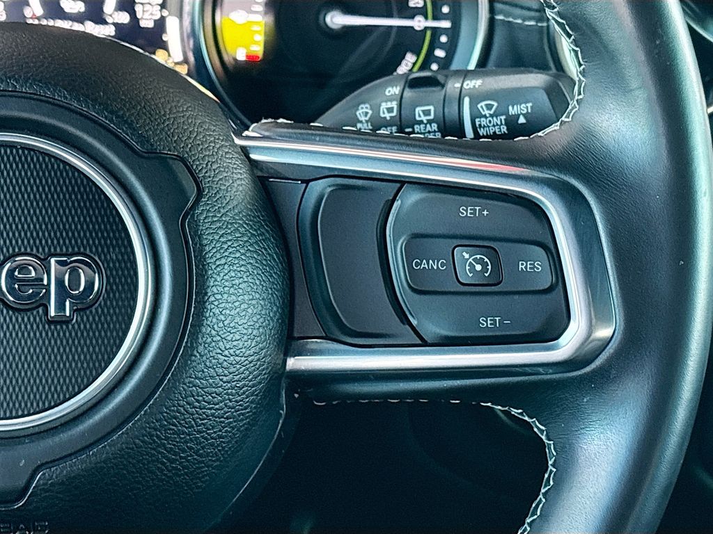 Thumbnail: 2021 Jeep Wrangler - 12