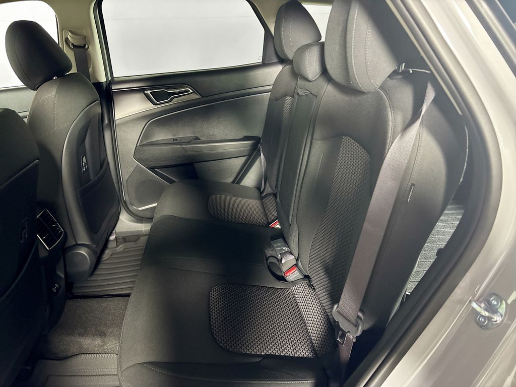 2026 Kia Sportage Hybrid S