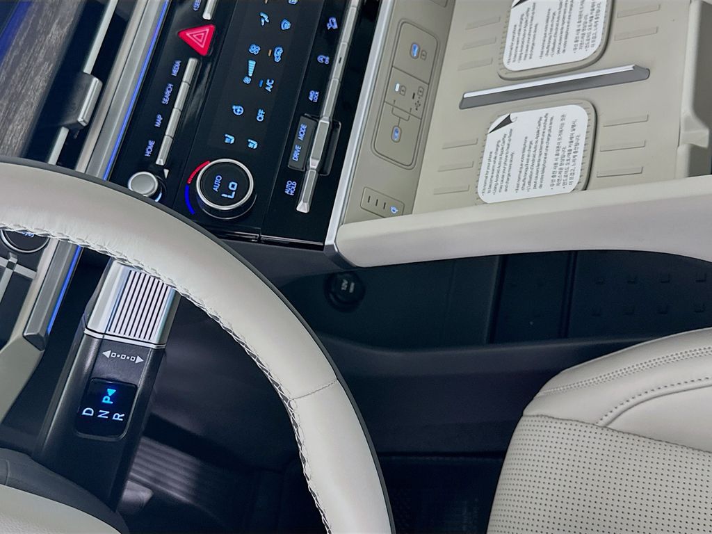 Thumbnail: 2026 Hyundai Santa Fe - 15