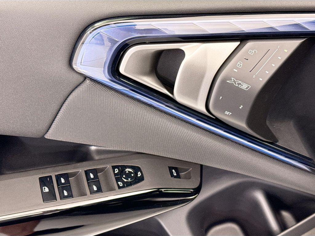Thumbnail: 2026 BMW X3 - 22