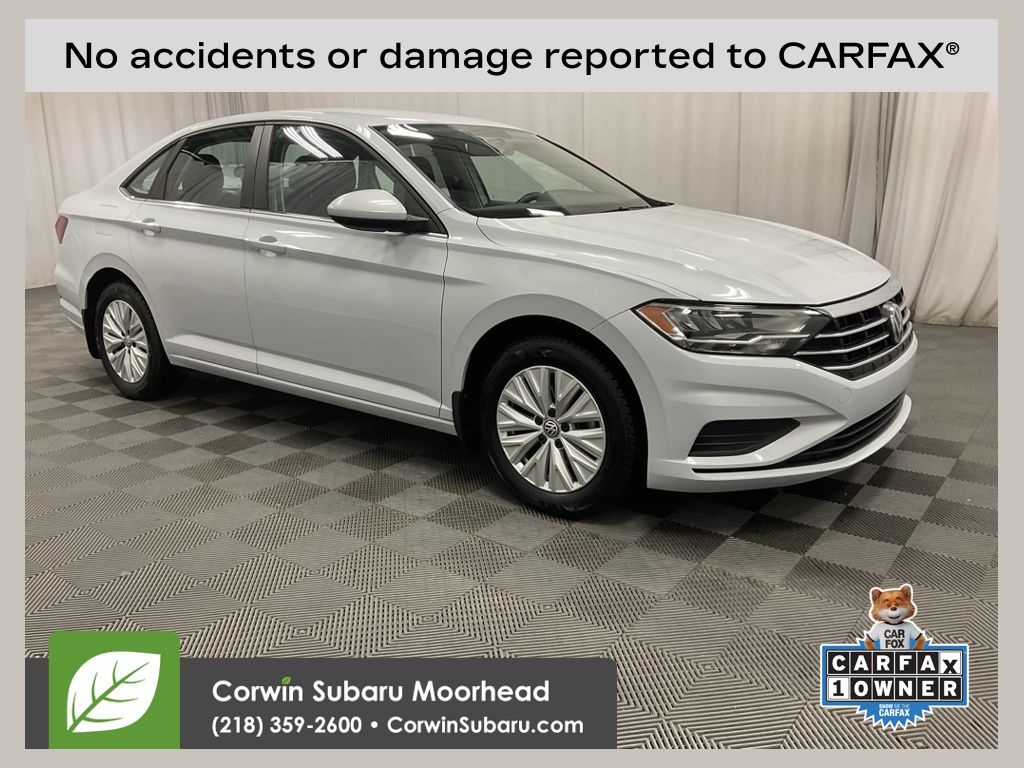 White Silver Metallic 2019 Volkswagen Jetta Sedan Front-Wheel Drive 8-Speed Automatic