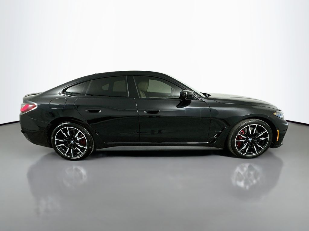 Thumbnail: 2024 BMW 4 Series - 4