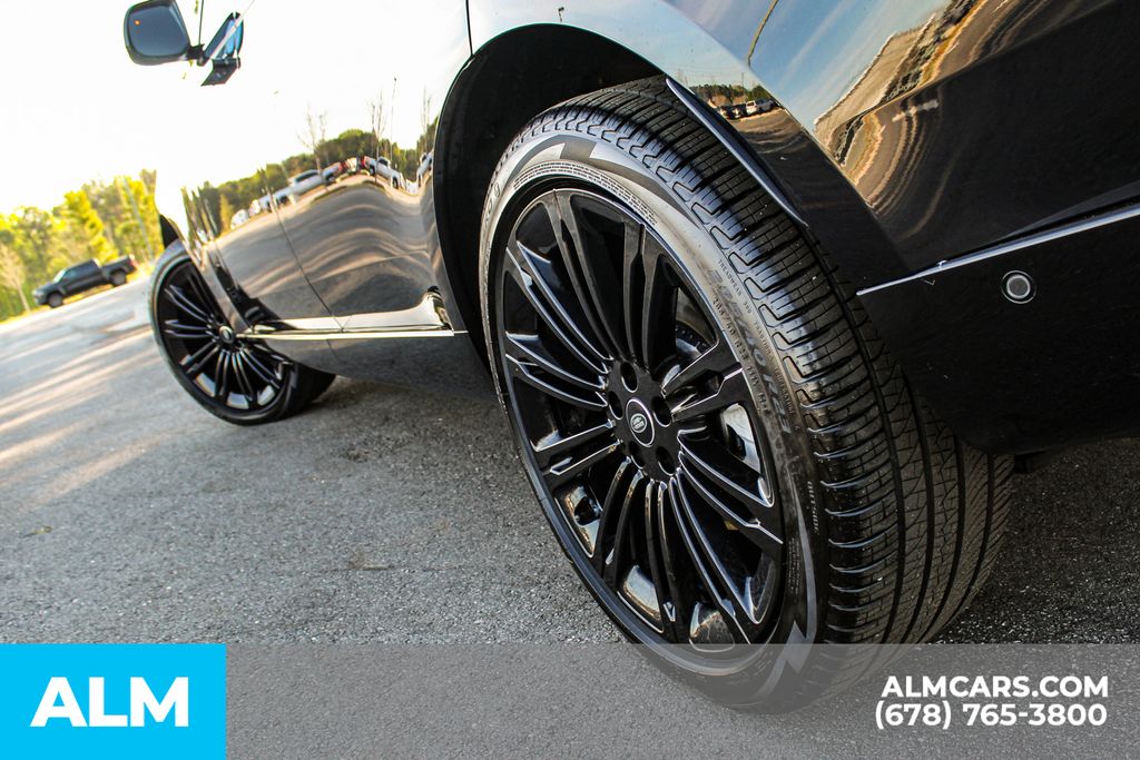 Used 2023 Black Land Rover SE image 15
