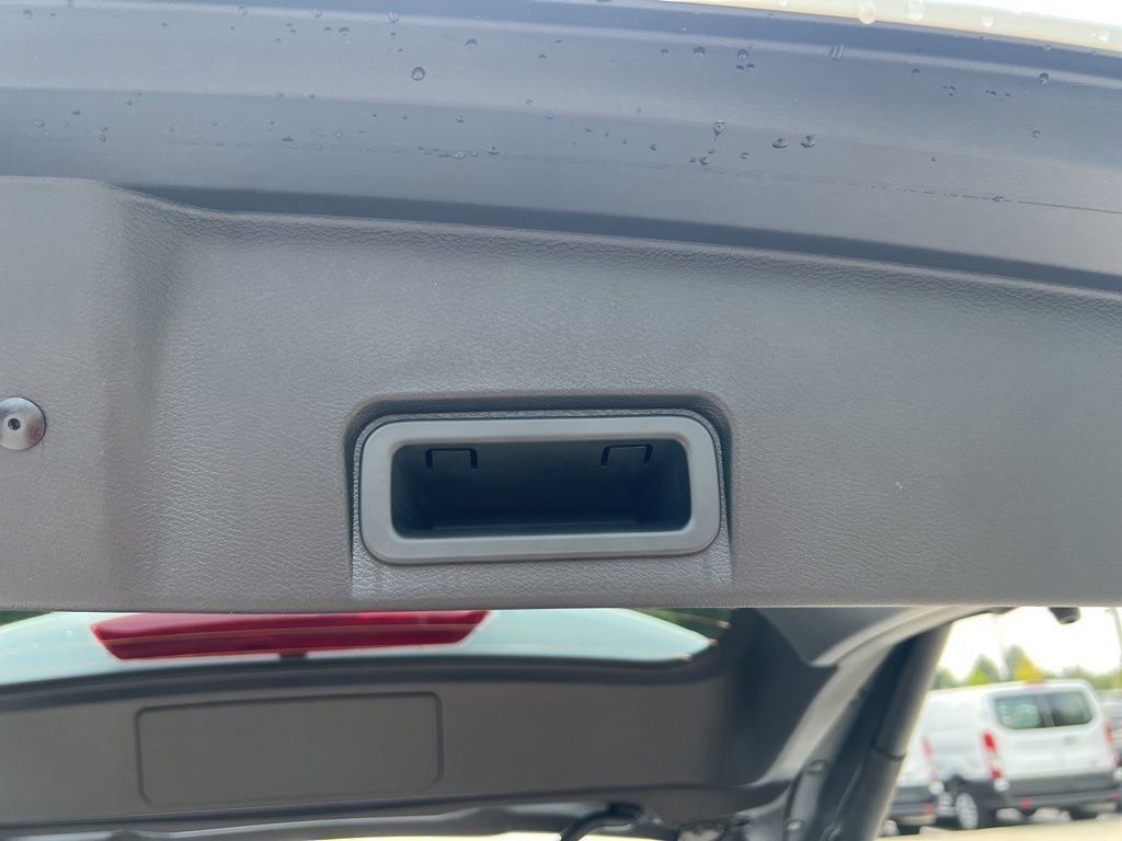 2025 Everest White Pearl Nissan Rogue SV FWD SUV