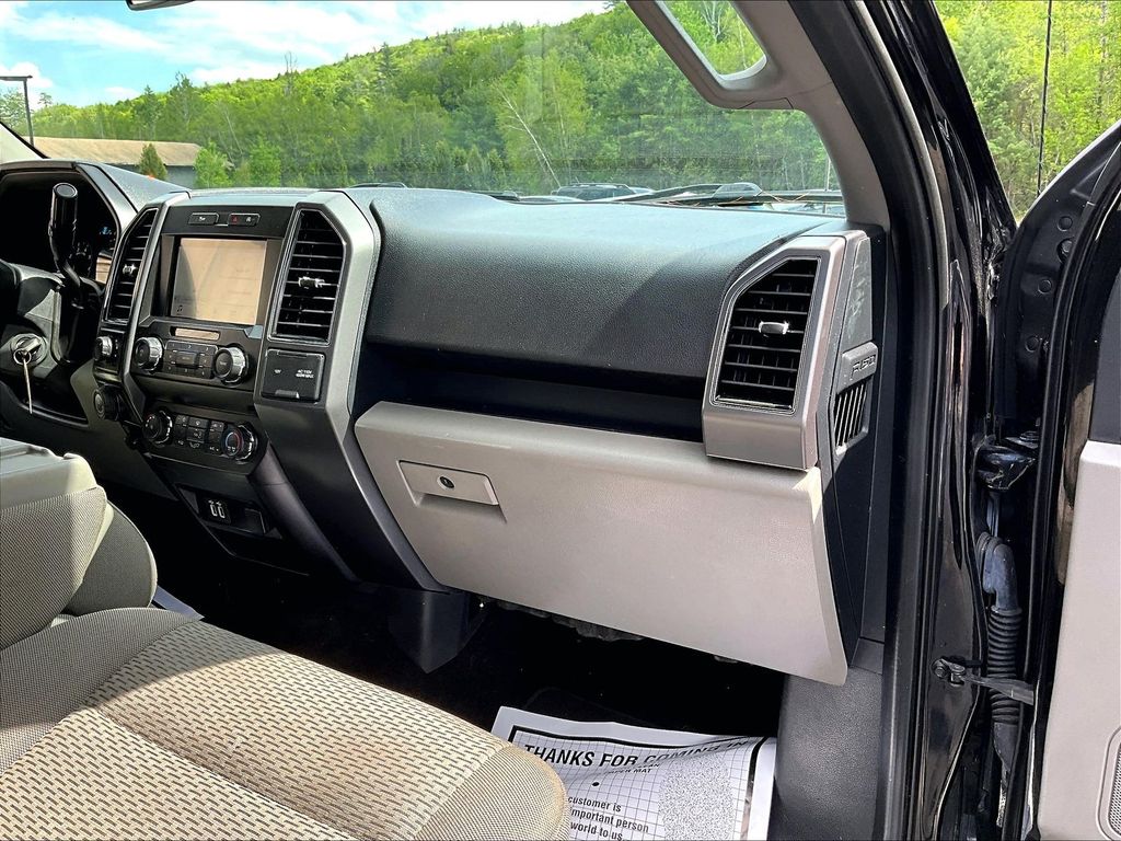 2019 Ford F-150 — photo 13