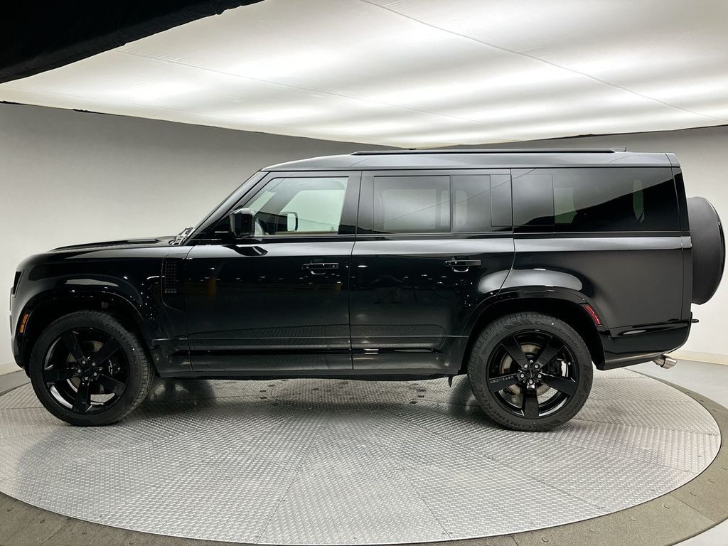 Thumbnail: 2026 Land Rover Defender - 10