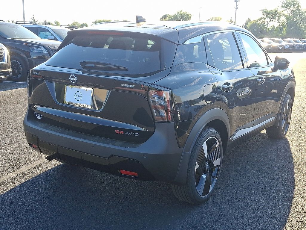 2025 Nissan Kicks SR 4