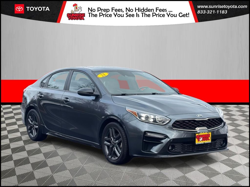 2021 Kia Forte GT-Line's photo
