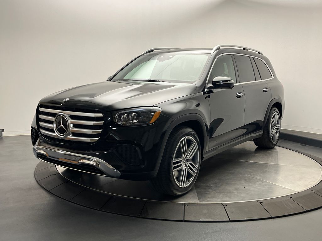2025 Mercedes-Benz GLS 450 4MATIC 3
