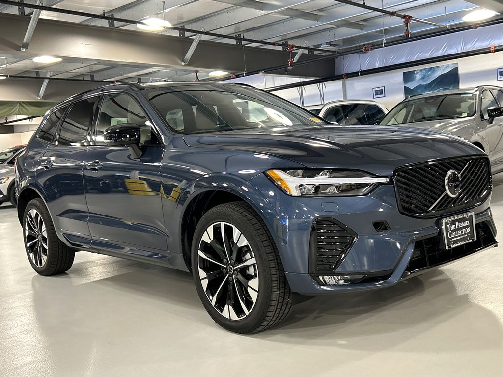 2026 Volvo XC60 B5 Plus AWD