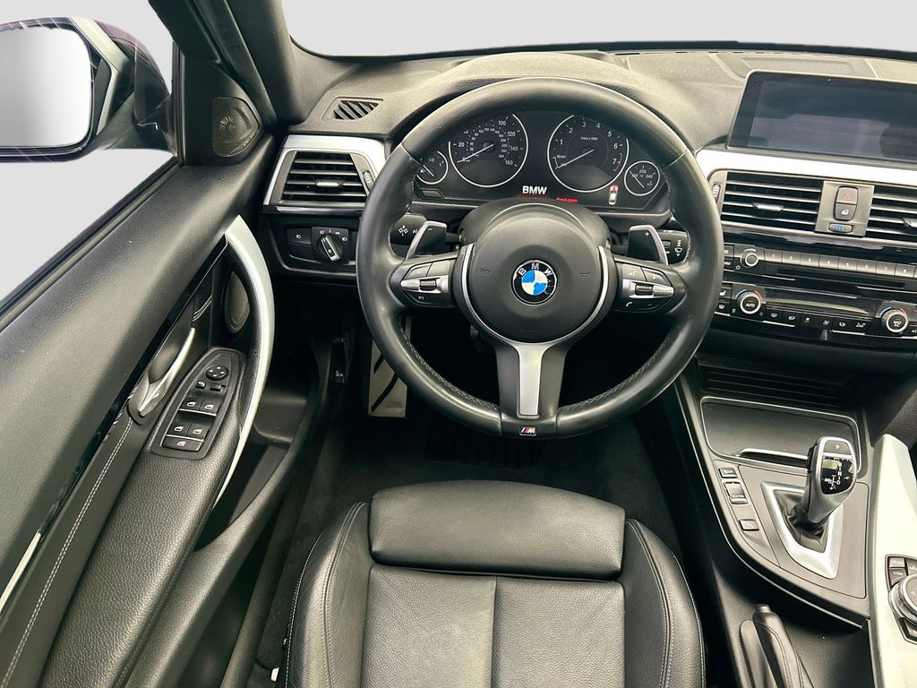 Thumbnail: 2017 BMW 3 Series - 10