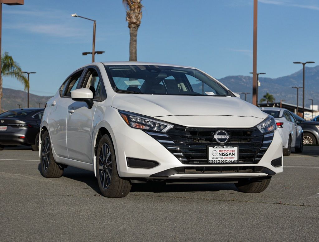 2025 Nissan Versa 1.6 SV