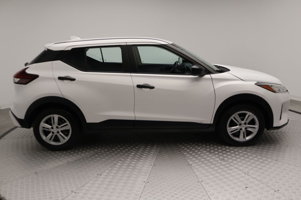 Thumbnail: 2021 Nissan Kicks - 7