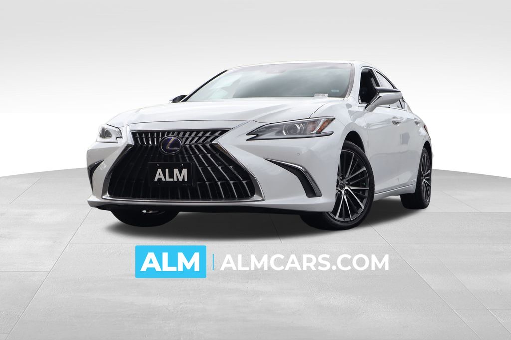 2022 Lexus ES Hybrid 300h's photo