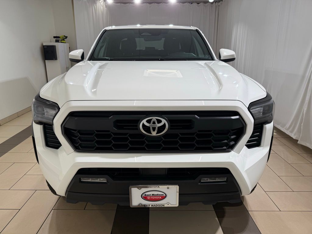 Thumbnail: 2025 Toyota Tacoma - 8