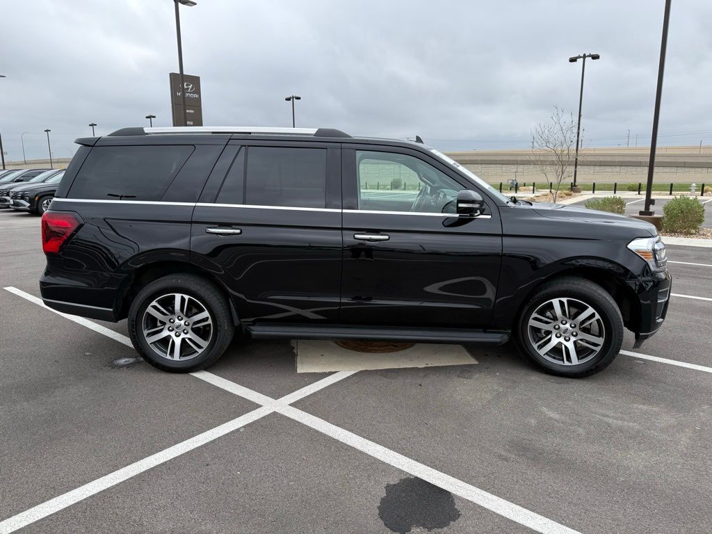 Thumbnail: 2024 Ford Expedition - 4