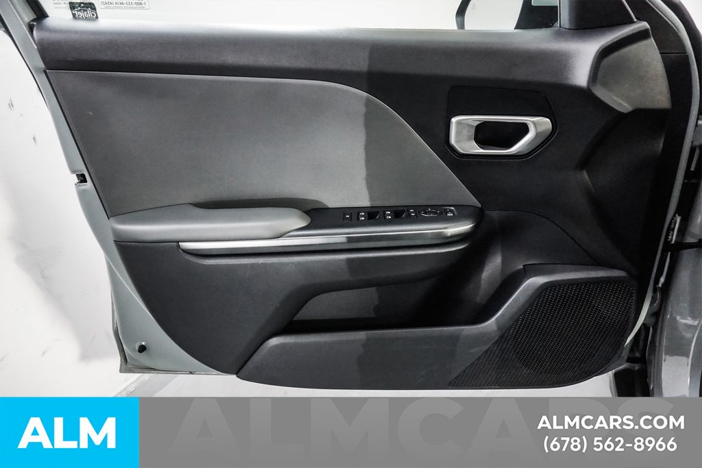 Used 2025 Blue Kia LXS image 43