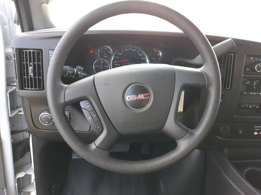 2022 GMC Savana 2500 Work Van 11