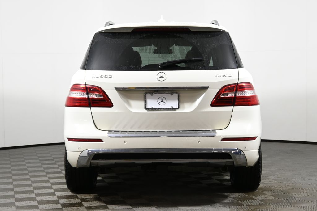 2013 Mercedes-Benz M-Class ML 550 9