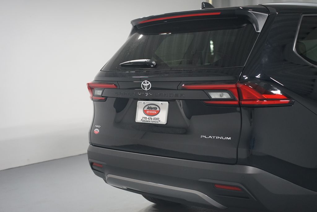 Thumbnail: 2026 Toyota Grand Highlander - 9