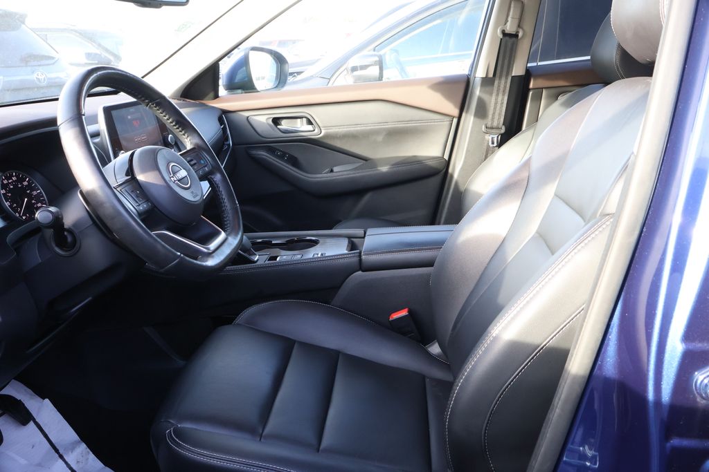 Thumbnail: 2023 Nissan Rogue - 12