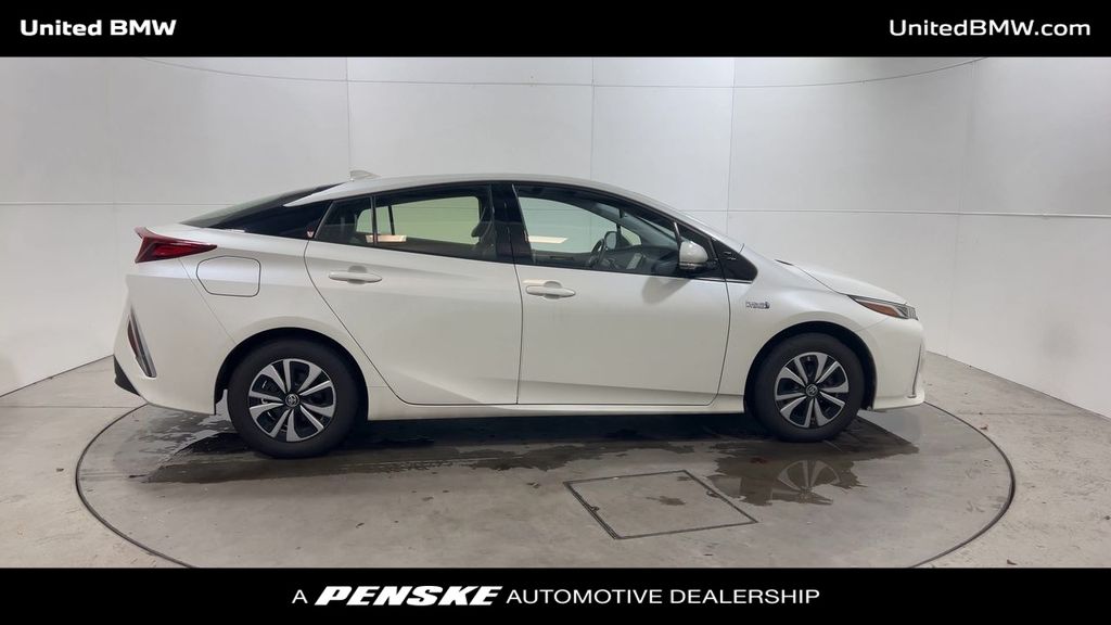 2017 Toyota Prius Prime Advanced 9