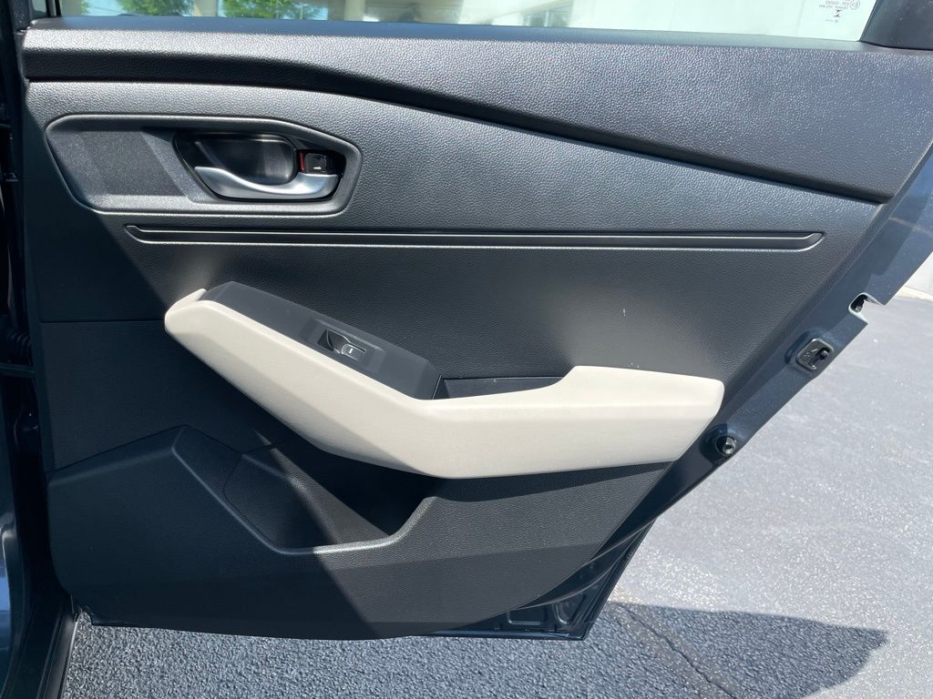 2024 Honda Accord LX 32