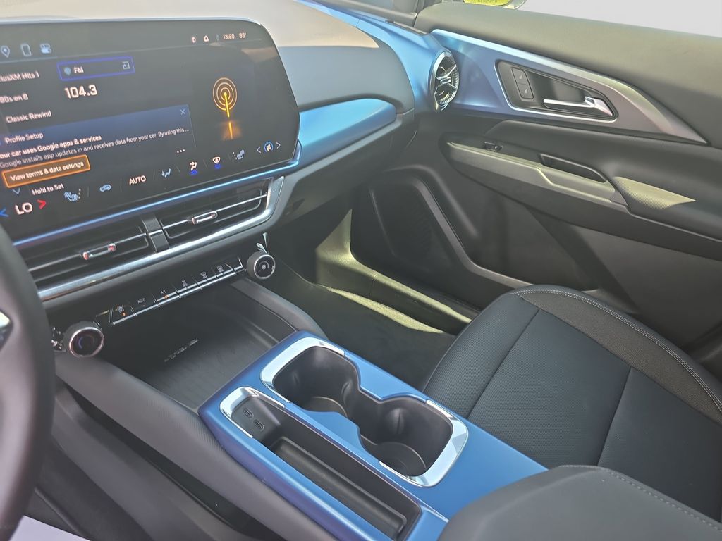 Used 2025 Chevrolet Equinox EV SUV