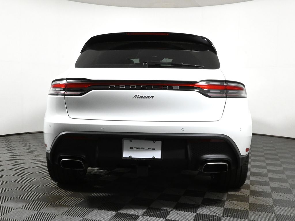 Thumbnail: 2025 Porsche Macan - 6
