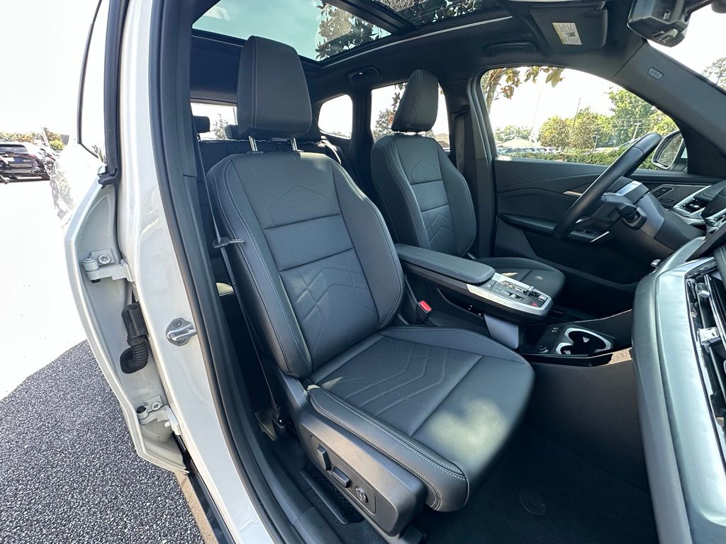 Certified Used 2026 White BMW xDrive28i image 26