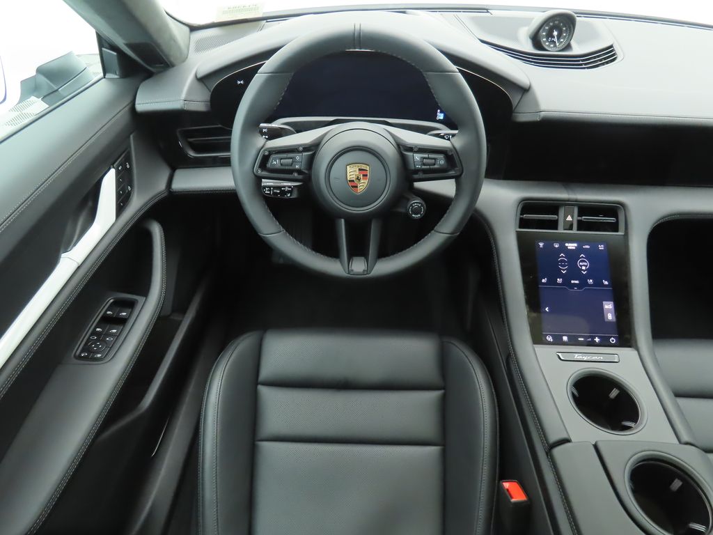 Thumbnail: 2025 Porsche Taycan - 11