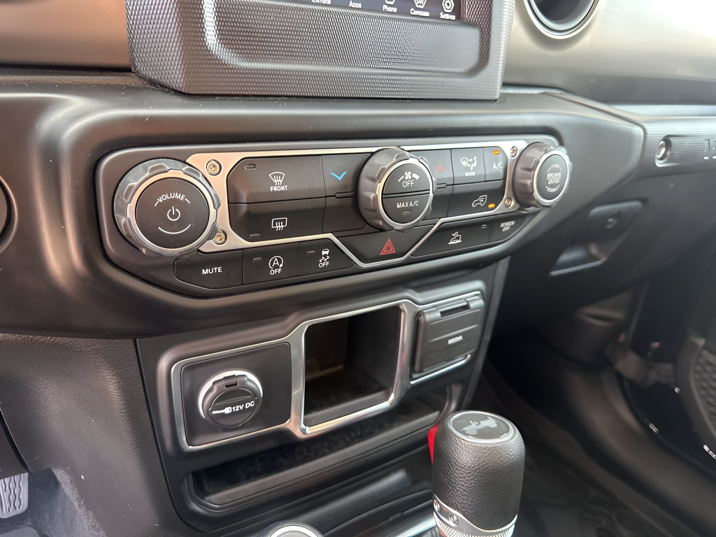 Used Car 2022 Jeep Wrangler  Unlimited Willys For Sale Under $30,000 In Austin, Texas