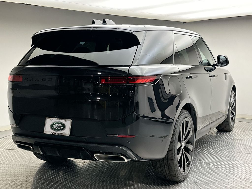 2025 Land Rover Range Rover Sport SE 12