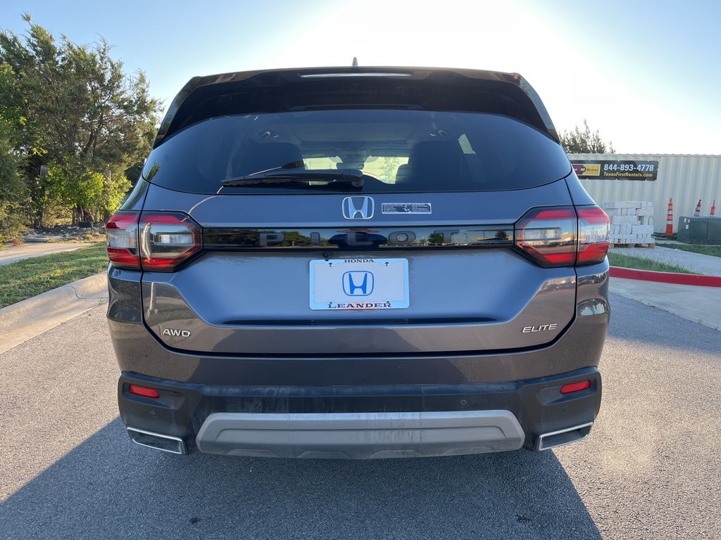 2023 Honda Pilot Elite 4