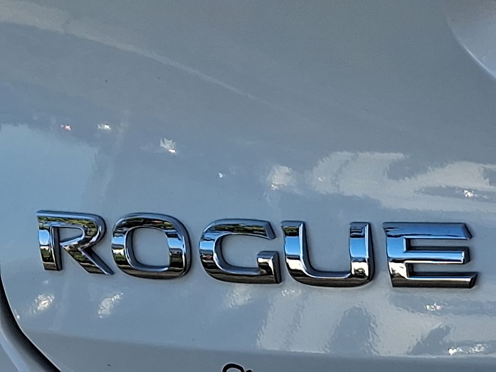 Thumbnail: 2020 Nissan Rogue - 31