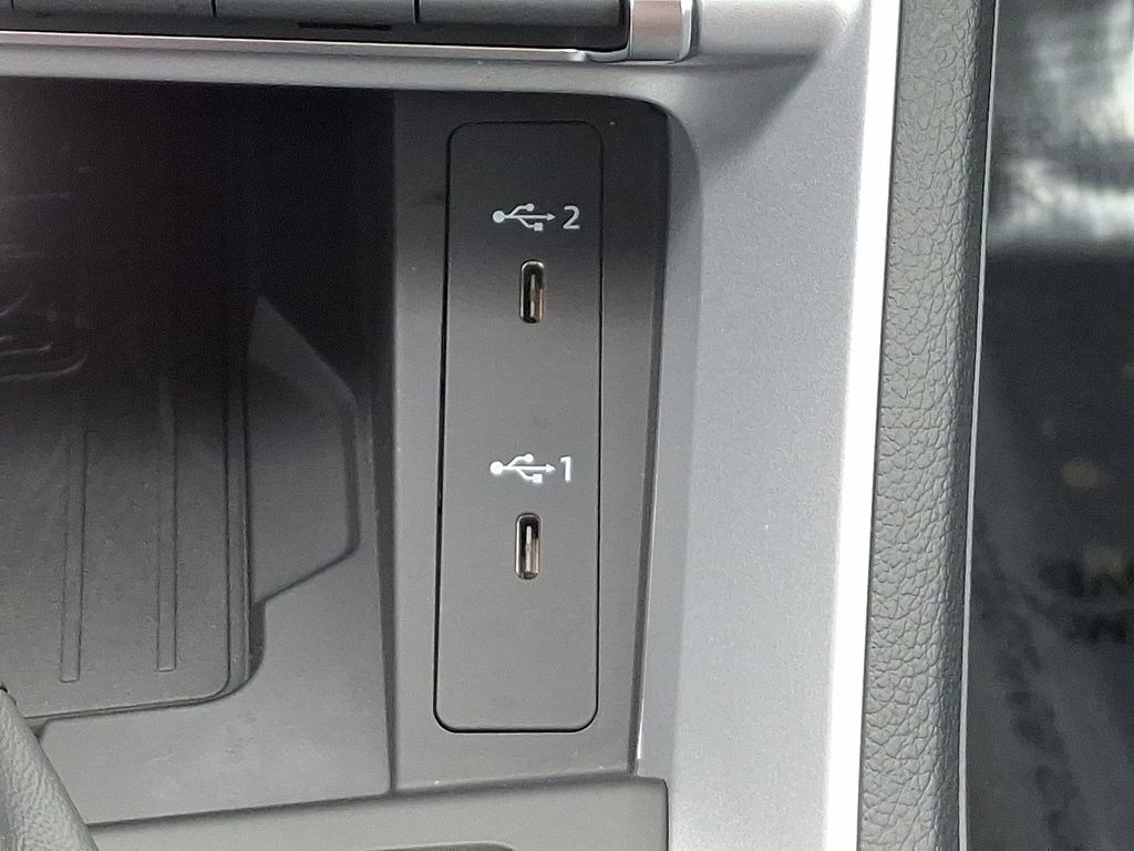 Thumbnail: 2024 Audi Q3 - 27