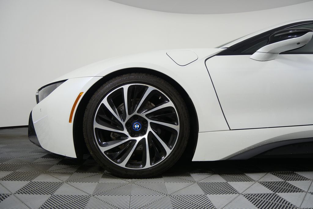 2015 BMW   9