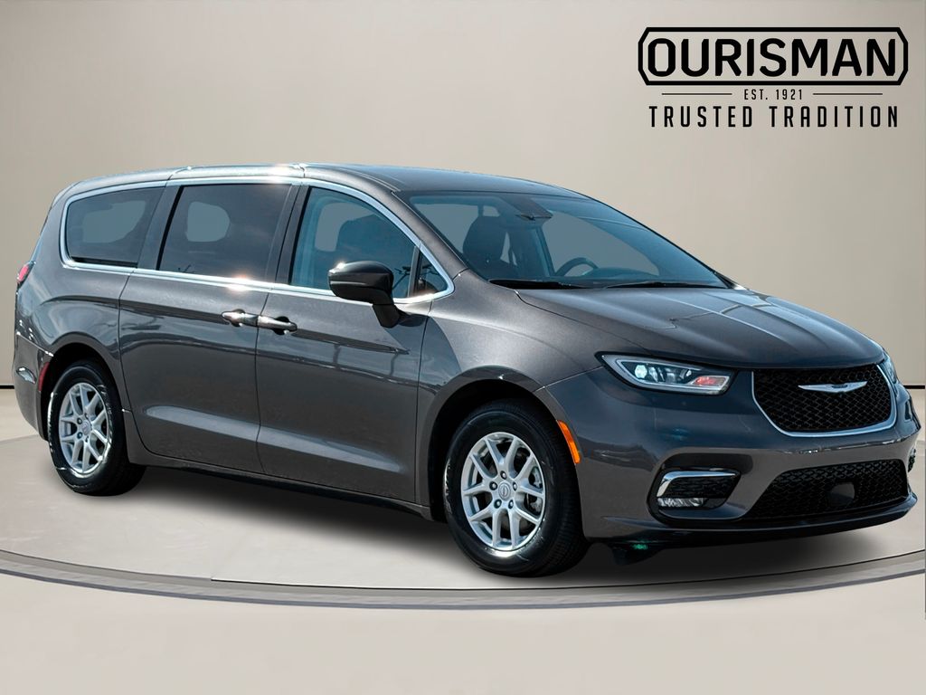 2023 Chrysler Pacifica Touring L FWD