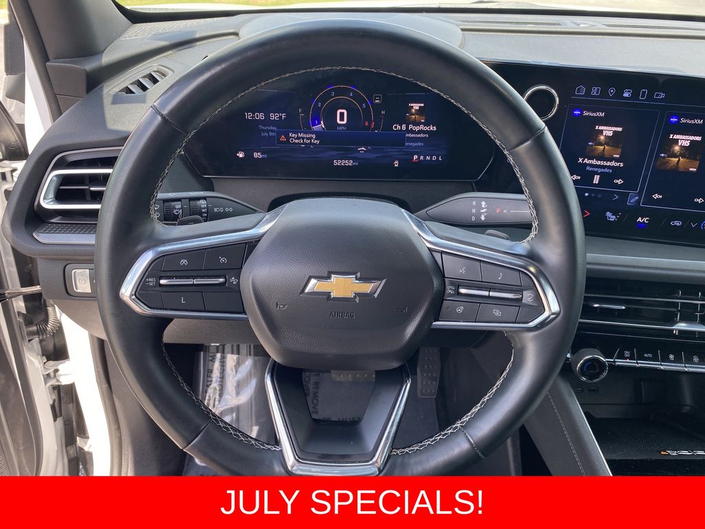 Used 2024 Chevrolet Traverse SUV