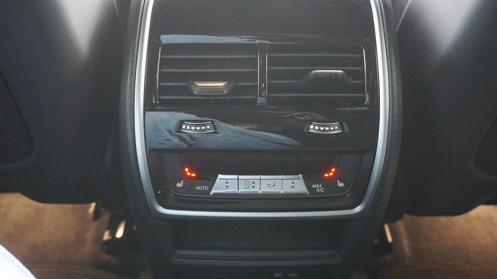 2026 BMW XM Base - Photo 16
